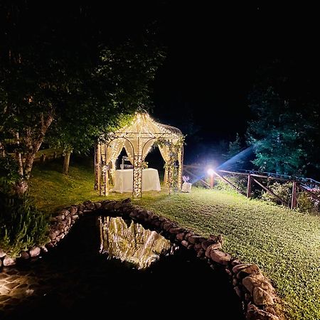 Albareto  Borgo Casaleゲストハウス エクステリア 写真