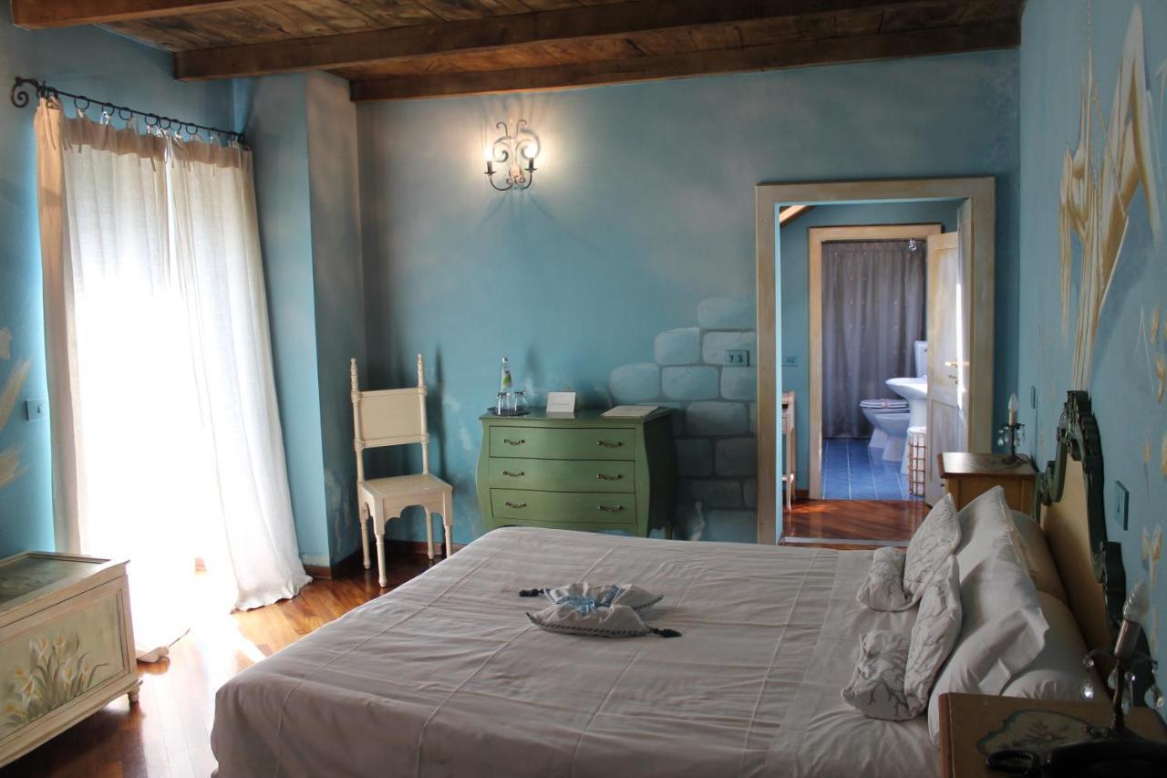 Albareto  Borgo Casaleゲストハウス エクステリア 写真