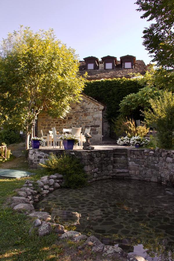 Albareto  Borgo Casaleゲストハウス エクステリア 写真