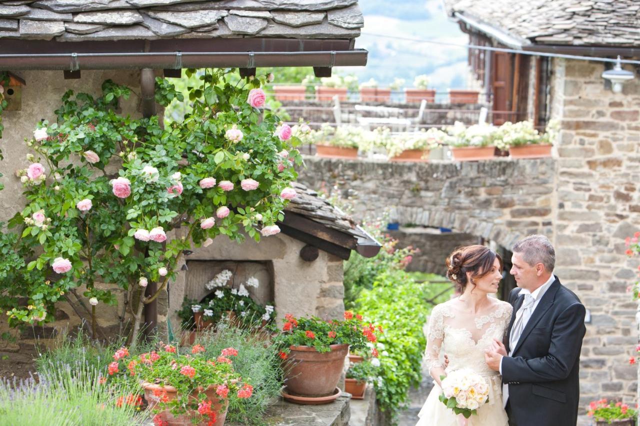Albareto  Borgo Casaleゲストハウス エクステリア 写真