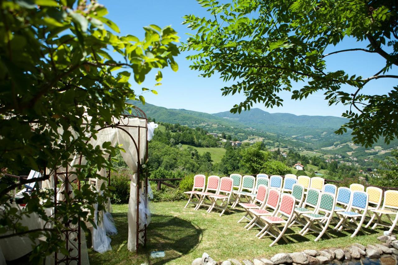 Albareto  Borgo Casaleゲストハウス エクステリア 写真