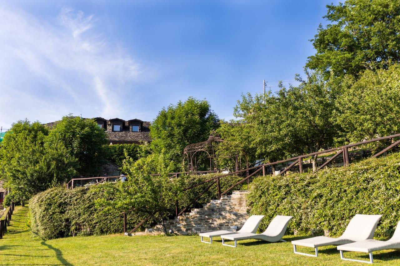 Albareto  Borgo Casaleゲストハウス エクステリア 写真